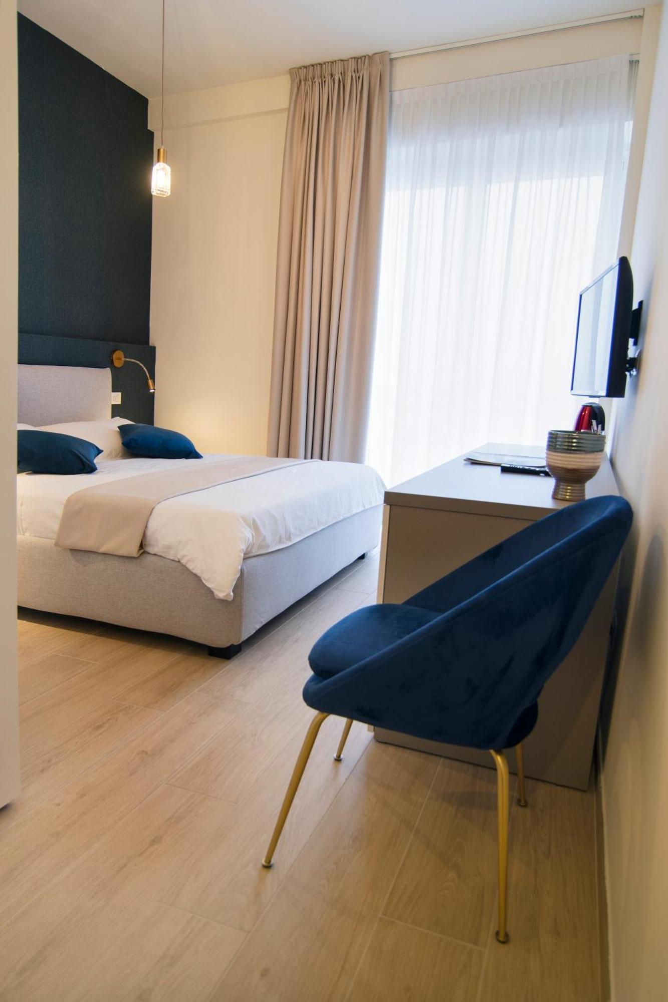 Gigi Suites&Apartments ستريزا المظهر الخارجي الصورة