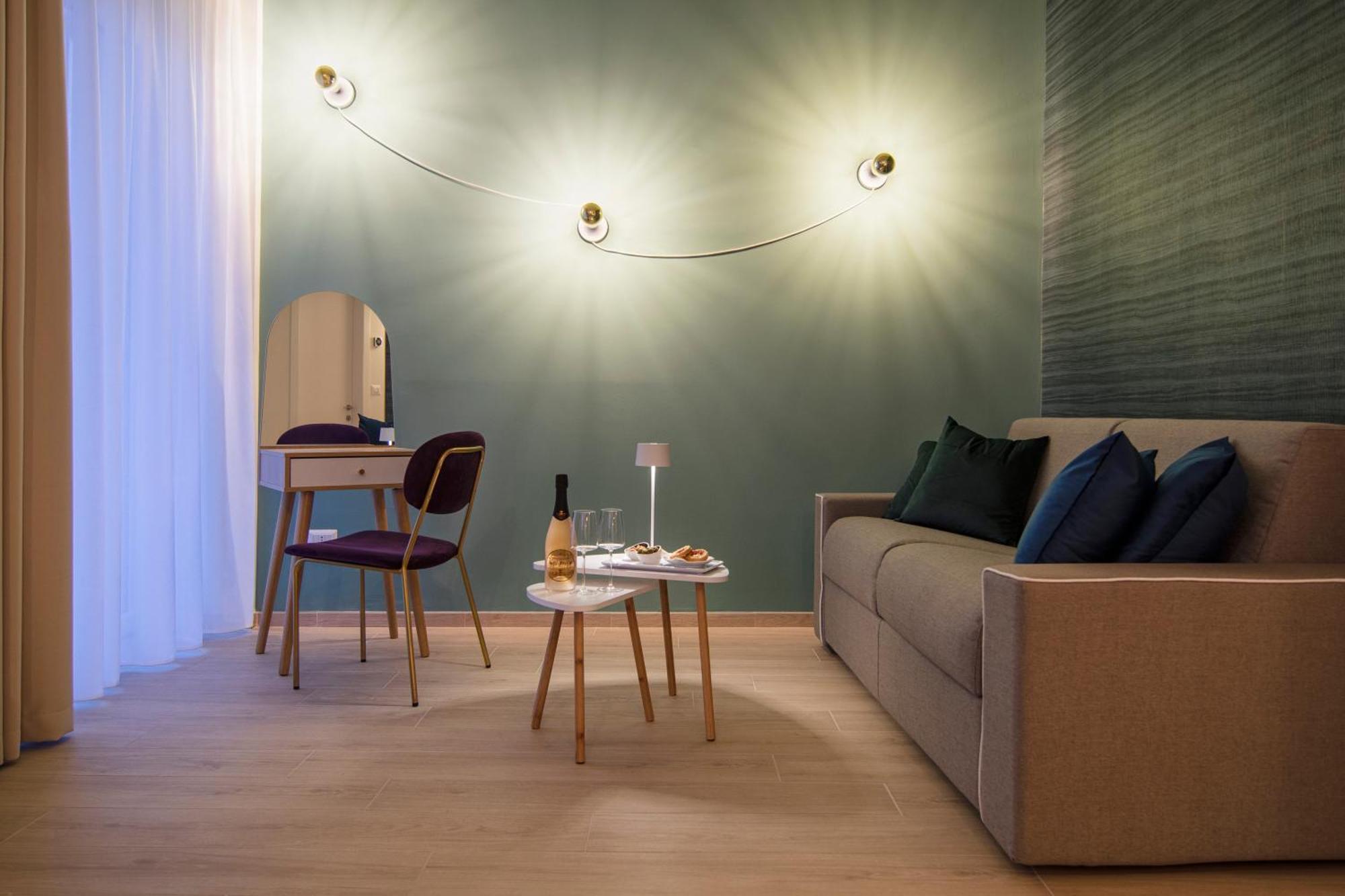 Gigi Suites&Apartments ستريزا المظهر الخارجي الصورة